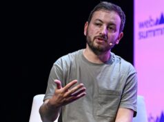 Checkr emociona a todos los empleados con subsidios y días de IA
| AI,Tech,artificial-intelligence,startups,technology,business,innovation,careers,employment,human-resources,san-francisco Checkr emociona a todos los empleados con subsidios y días de IA
| AI,Tech,artificial-intelligence,startups,technology,business,innovation,careers,employment,human-resources,san-francisco