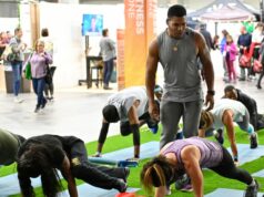 Cómo Kevin Hart se mantiene musculoso a los 46 años: consejos de su entrenador personal
| Health,health,fitness,longevity,exercise,workouts,long-game-big-bet,physical-fitness Cómo Kevin Hart se mantiene musculoso a los 46 años: consejos de su entrenador personal
| Health,health,fitness,longevity,exercise,workouts,long-game-big-bet,physical-fitness