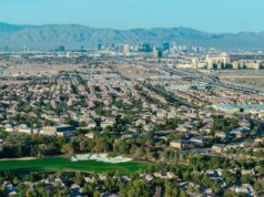 Multimillonarios se van de California a Nevada por temor a impuestos
| Real Estate,moving,relocation,nevada,las-vegas,ultrawealthy,billionaires,california,silicon-valley,luxury Multimillonarios se van de California a Nevada por temor a impuestos
| Real Estate,moving,relocation,nevada,las-vegas,ultrawealthy,billionaires,california,silicon-valley,luxury