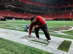 Eche un vistazo al interior de un estadio de la NFL horas antes del inicio
| Sports,Entertainment,nfl,super-bowl,football,game-day,video-to-text Eche un vistazo al interior de un estadio de la NFL horas antes del inicio
| Sports,Entertainment,nfl,super-bowl,football,game-day,video-to-text