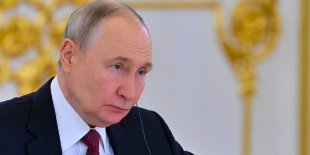 Rusia dice que EE.UU. está expulsando a sus empresas del sector energético venezolano

 | Energy,russia,economy,oil,sanctions,venezuela,energy,trade