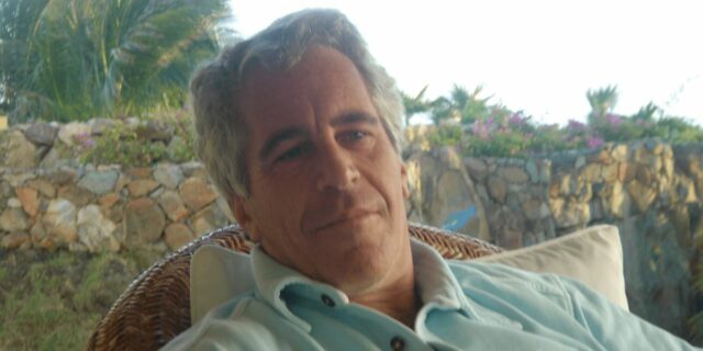 El Departamento de Justicia afirma haber eliminado más de 9.000 archivos de Epstein

 | Law,jeffrey-epstein,doj