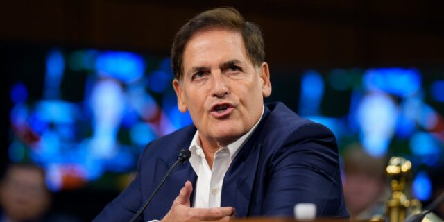 Mark Cuban respondió a Elon Musk sobre si el dinero compra la felicidad

 | Economy,mark-cuban,money,wealth,elon-musk,happiness,trending-uk,kitchen-table-big-bet