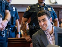 Luigi Mangione grita ‘Double Jeopardy’ mientras el juez fija el juicio para el 8 de junio
| Healthcare,Law,News,unitedhealthcare,luigi-mangione,murder,health-insurance,crime,lawsuits,jury Luigi Mangione grita 'Double Jeopardy' mientras el juez fija el juicio para el 8 de junio
| Healthcare,Law,News,unitedhealthcare,luigi-mangione,murder,health-insurance,crime,lawsuits,jury