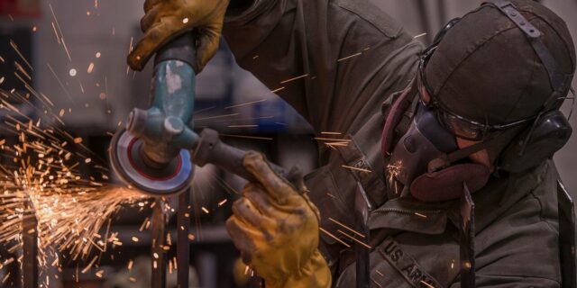 El ejército estadounidense espera que la IA pueda reducir la carga burocrática de las tropas

 | Military & Defense,us-army,warfare-big-bet,ai