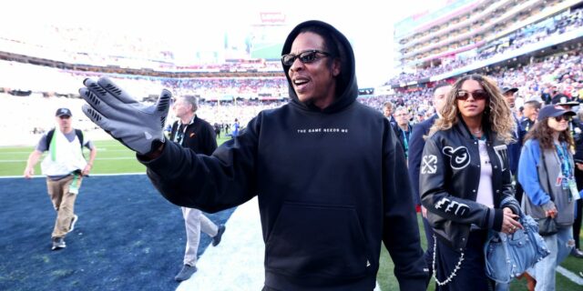 Super Bowl 2026: cómo visten las celebridades para el juego

 | Entertainment,super-bowl-2026,travis-kelce,bad-bunny,travis-scott,tom-brady,chris-pratt