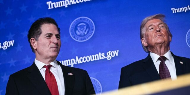 Lista: Los ricos se comprometen a financiar las cuentas de Trump

 | Politics,trump-accounts,michael-dell,ray-dalio,harold-hamm,nicki-minaj,brad-gerstner,philanthropy