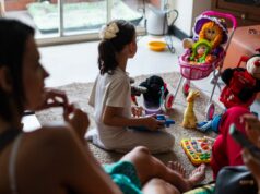 Tengo 57 años y ayudo a criar a mis nietos en un hogar multigeneracional.
| Parenting,essay,parenting-freelancer,parenting,grandparents,grandma,multigenerational-homes,multigenerational-households,generations,caregiving Tengo 57 años y ayudo a criar a mis nietos en un hogar multigeneracional.
| Parenting,essay,parenting-freelancer,parenting,grandparents,grandma,multigenerational-homes,multigenerational-households,generations,caregiving