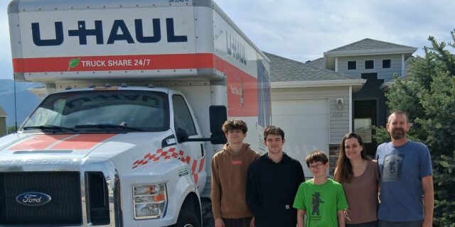 Vendimos nuestra casa en Utah y la alquilamos en Denver; Era financieramente arriesgado

 | Real Estate,Health,essay,health-freelancer,health,real-estate,moving,denver,utah