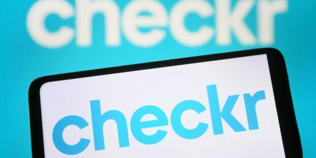 Checkr analiza los contratos gubernamentales para ayudar a reducir el "fraude y el despilfarro"

 | AI,Tech,artificial-intelligence,law-gov-t-and-politics,legal-issues,health-care,technology,government,fraud,san-francisco,employment