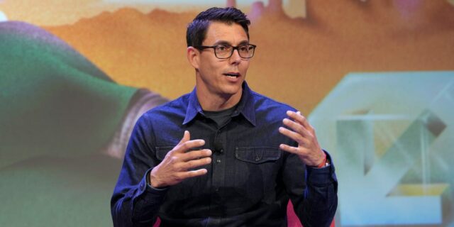 El CEO de Rivian dice que un coche que no pueda conducirse solo será "inconcebible"

 | Transportation,rivian,rj-scaringe,self-driving-vehicles