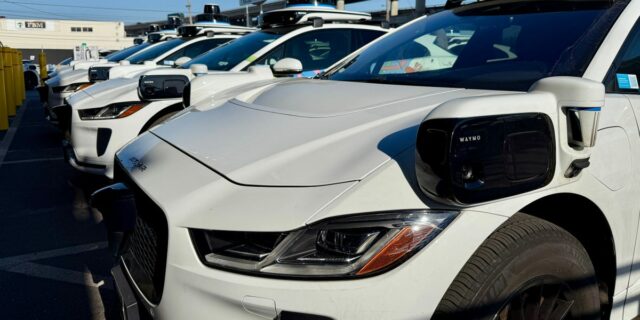 Dentro del depósito de Robotaxi más grande de Waymo en San Francisco

 | Transportation,waymo