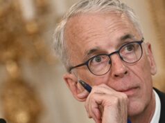 Cofundador de Salesforce critica chistes sobre ICE de Benioff.
| Tech,salesforce,marc-benioff,immigration-and-customs-enforcement,exclusive,limited-synd Cofundador de Salesforce critica chistes sobre ICE de Benioff.
| Tech,salesforce,marc-benioff,immigration-and-customs-enforcement,exclusive,limited-synd