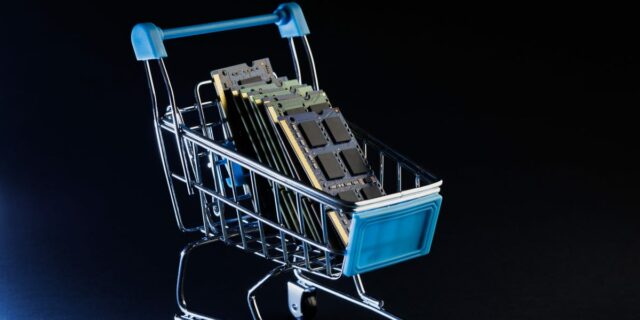 La escasez de memoria afecta las billeteras de los compradores

 | Tech,AI,chips,dell,hp,framework,lenovo,intel,corsair,valve,sony,nintendo,memory,ai-chip