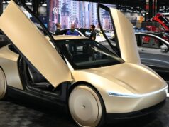 Tesla presenta el primer Cybercab que sale de la línea de producción
| Transportation,tesla,robotaxi Tesla presenta el primer Cybercab que sale de la línea de producción
| Transportation,tesla,robotaxi