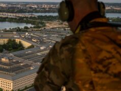 Los estudiantes militares enfrentan incertidumbre mientras el Pentágono revisa más universidades
| Military & Defense,military,pentagon,jag,education,law,united-states-army,government,politics,donald-trump,changing-workplace-big-bet,warfare-big-bet Los estudiantes militares enfrentan incertidumbre mientras el Pentágono revisa más universidades
| Military & Defense,military,pentagon,jag,education,law,united-states-army,government,politics,donald-trump,changing-workplace-big-bet,warfare-big-bet