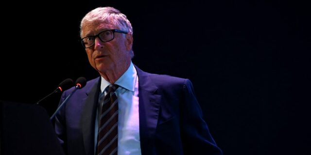 Bill Gates se retira de la cumbre de IA de Bill Gates se retira de la cumbre de IA de la India en medio de la controversia con Epstein
| Tech,tech,jeffrey-epstein,bill-gates,ai,limited-synd