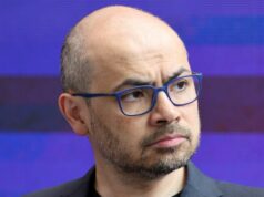 El CEO de DeepMind dice que la IA puede hacerte más agudo o embotar lentamente tu cerebro
| Tech,AI,artificial-intelligence,google-deepmind,demis-hassabis El CEO de DeepMind dice que la IA puede hacerte más agudo o embotar lentamente tu cerebro
| Tech,AI,artificial-intelligence,google-deepmind,demis-hassabis