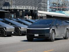 Tesla abandona una versión económica del Cybertruck
| Transportation,elon-musk,tesla-cybertruck Tesla abandona una versión económica del Cybertruck
| Transportation,elon-musk,tesla-cybertruck