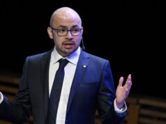 Jefe de IA de Google: la falta de memoria crea un «punto de estrangulamiento»
| Tech,AI,artificial-intelligence,technology,google,supply-chain,alphabet-inc,demis-hassabis,google-deep-mind,memory-shortage Jefe de IA de Google: la falta de memoria crea un "punto de estrangulamiento"
| Tech,AI,artificial-intelligence,technology,google,supply-chain,alphabet-inc,demis-hassabis,google-deep-mind,memory-shortage