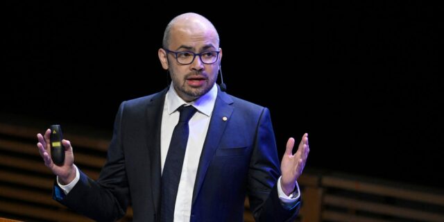 Jefe de IA de Google: la falta de memoria crea un "punto de estrangulamiento"

 | Tech,AI,artificial-intelligence,technology,google,supply-chain,alphabet-inc,demis-hassabis,google-deep-mind,memory-shortage