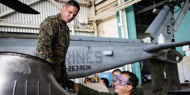 Los principales líderes alistados del Cuerpo de Marines quieren un reclutamiento posterior al servicio más rápido

 | Military & Defense,united-states-marine-corps,military,employment,careers,recruitment,jobs,changing-workplace-big-bet,warfare-big-bet