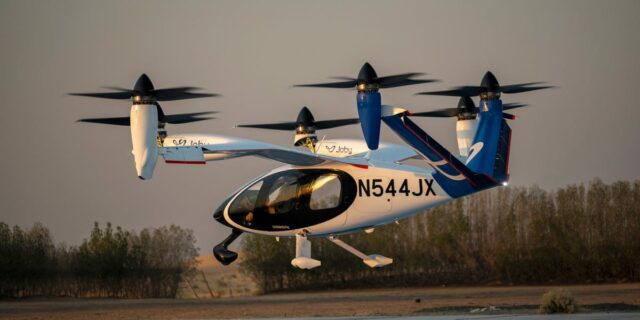 Uber se expande a los taxis aéreos con la asociación Uber se expande a los taxis aéreos con la asociación Joby en Dubai
| Tech,Transportation,Travel,uber,ride-hailing,dubai,air-taxi,flying-taxi