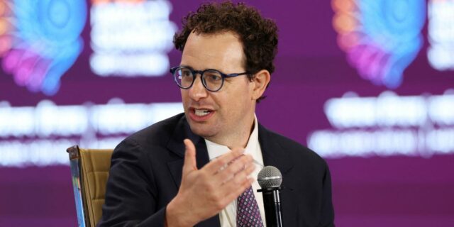 Anthropic abandona su compromiso de seguridad en medio de una Anthropic abandona su compromiso de seguridad en medio de una acalorada carrera por la IA
| AI,Tech,anthropic