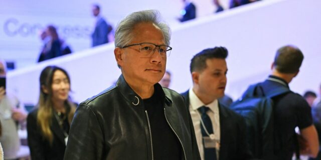 Nvidia vuelve a abordar 2 temas candentes en un informe anual más reducido

 | AI,Tech,nvidia,china,ai,semiconductors,nvidia-earnings,nvidia-stock