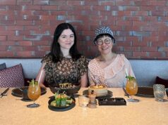 Su madre china le enseñó a mantenerse sano: los hábitos del “Chinamaxxing”
| Health,Culture,Parenting,singapore-freelancer,tcm,traditional-chinese-medicine,hong-kong,chinese,chinese-medicine,feng-shui,personal-essay Su madre china le enseñó a mantenerse sano: los hábitos del “Chinamaxxing”
| Health,Culture,Parenting,singapore-freelancer,tcm,traditional-chinese-medicine,hong-kong,chinese,chinese-medicine,feng-shui,personal-essay