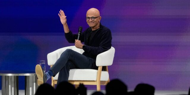 Microsoft planea un nuevo paquete de software cargado de IA para Microsoft 365

 | AI,Tech,Enterprise,microsoft,copilot,microsoft-365,artificial-intelligence,enterprise-software,limited-synd,exclusive