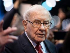 Warren Buffett vendió acciones y acumuló efectivo en las últimas semanas como director ejecutivo de Berkshire
| Finance,finance,warren-buffett,berkshire-hathaway,earnings-report,stock-portfolio,ma,deals,bargains Warren Buffett vendió acciones y acumuló efectivo en las últimas semanas como director ejecutivo de Berkshire
| Finance,finance,warren-buffett,berkshire-hathaway,earnings-report,stock-portfolio,ma,deals,bargains