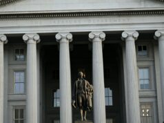 La decisión de la Corte Suprema sobre los aranceles preocupa aún más a los economistas por el empeoramiento de la deuda estadounidense.
| La decisión de la Corte Suprema sobre los aranceles preocupa aún más a los economistas por el empeoramiento de la deuda estadounidense.
|