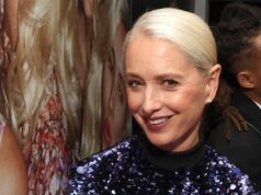 La estrella de ‘The Pitt’ Katherine LaNasa compra una nueva mansión de $1,9 millones: ‘Una verdadera pieza de la historia de Los Ángeles’
| La estrella de 'The Pitt' Katherine LaNasa compra una nueva mansión de $1,9 millones: 'Una verdadera pieza de la historia de Los Ángeles'
|