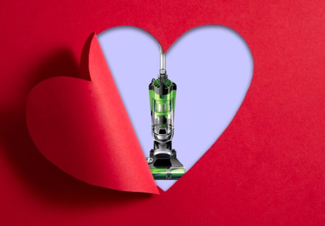 “Al principio me reí”. Cada vez son más las parejas que regalan artículos prácticos como aspiradoras para San Valentín.

 | 