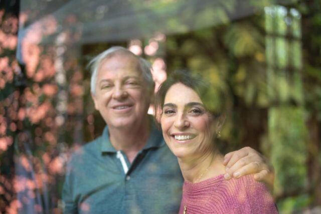 “El mundo parece impredecible”: tengo 56 años. Mi marido tiene 64 años. Nuestra hipoteca es de 17.000 dólares al mes. ¿Pagamos por ello?

 | 