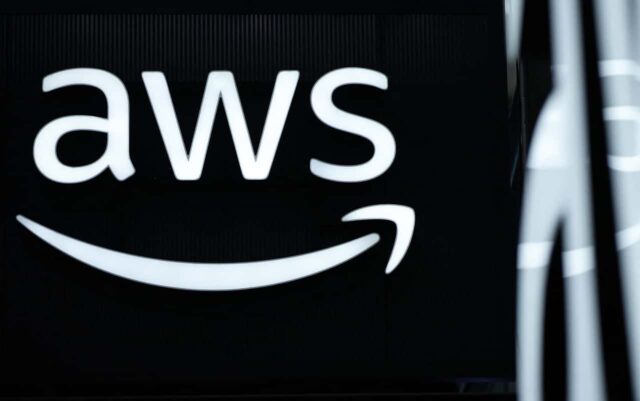 Las acciones de Amazon vienen de su peor racha de pérdidas en casi 20 años. Esto les da a los inversores de AWS un déjà vu.

 | 