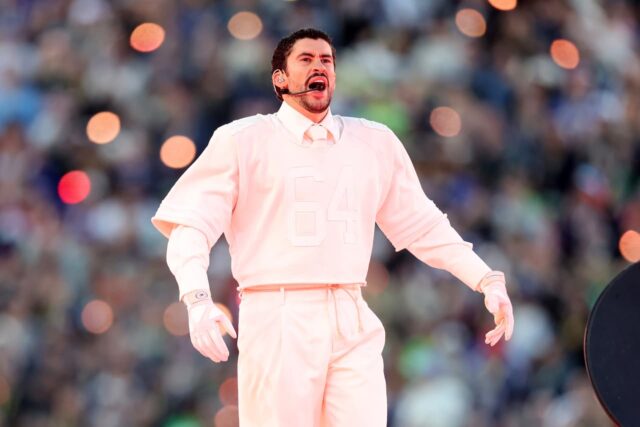 Bad Bunny no consigue causar sensación en Bolsa con dos grandes marcas europeas

 | 