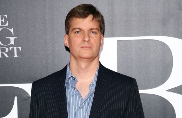 Burry dice que está “feliz” porque la aseguradora que defiende, Molina, está cayendo casi un 30%.

 | 