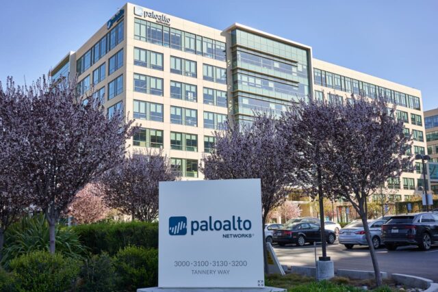 Las acciones de Palo Alto Networks caen mientras las perspectivas decepcionantes eclipsan los mensajes de IA

 | 