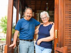 Mi cuñado invirtió 30.000 dólares en nuestro condominio en California. Tiene una tasa hipotecaria del 3%. Me empuja a vender. ¿Es este el momento adecuado?
| Mi cuñado invirtió 30.000 dólares en nuestro condominio en California. Tiene una tasa hipotecaria del 3%. Me empuja a vender. ¿Es este el momento adecuado?
|