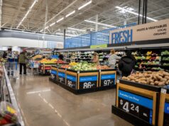 Los datos internos del Bank of America muestran que la clase media ahora está sintiendo las consecuencias de una economía en forma de K.
| Los datos internos del Bank of America muestran que la clase media ahora está sintiendo las consecuencias de una economía en forma de K.
|