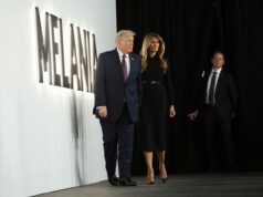 El documental ‘Melania’ gana 8 millones de dólares en taquilla para la primera dama, pero no para Amazon
| El documental 'Melania' gana 8 millones de dólares en taquilla para la primera dama, pero no para Amazon
|