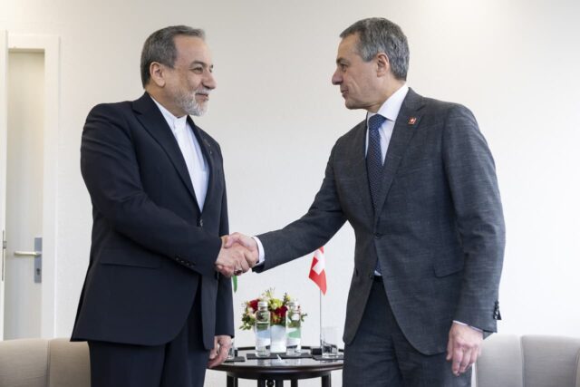 Los futuros del petróleo crudo suben por las tensiones entre Estados Unidos e Irán

 | 