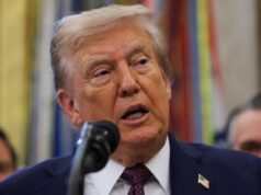 ¿Trump 401(k)? El presidente podría anunciar planes de jubilación para personas cuyos empleadores no los ofrecen.
| ¿Trump 401(k)? El presidente podría anunciar planes de jubilación para personas cuyos empleadores no los ofrecen.
|