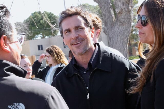 La aldea de acogida de Christian Bale, valorada en 22 millones de dólares, toma forma en California

 | 