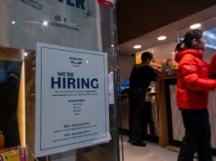 Los directores ejecutivos dicen que no crearán muchos empleos en 2026. ¿Es un mercado laboral con pocas contrataciones y despidos la nueva normalidad?
| Los directores ejecutivos dicen que no crearán muchos empleos en 2026. ¿Es un mercado laboral con pocas contrataciones y despidos la nueva normalidad?
|