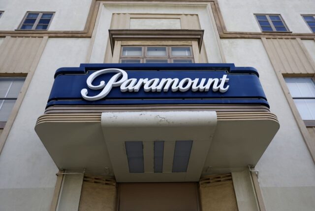 Paramount continúa su lucha por la adquisición de Warner Bros. con una oferta aumentada de 31 dólares por acción

 | 