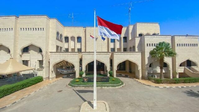 Guerra entre Estados Unidos e Irán, la embajada de Indonesia en Riad pide a los ciudadanos indonesios que se presenten

 | 