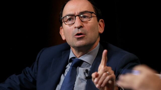 Gray, de Blackstone, defiende el fondo de crédito privado más Gray, de Blackstone, defiende el fondo de crédito privado más grande del mundo
|